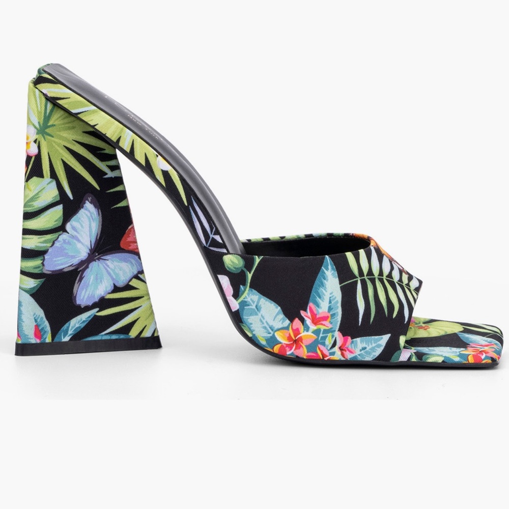 TORGEIS- Paradise Tropical Print Block Heel Sandal